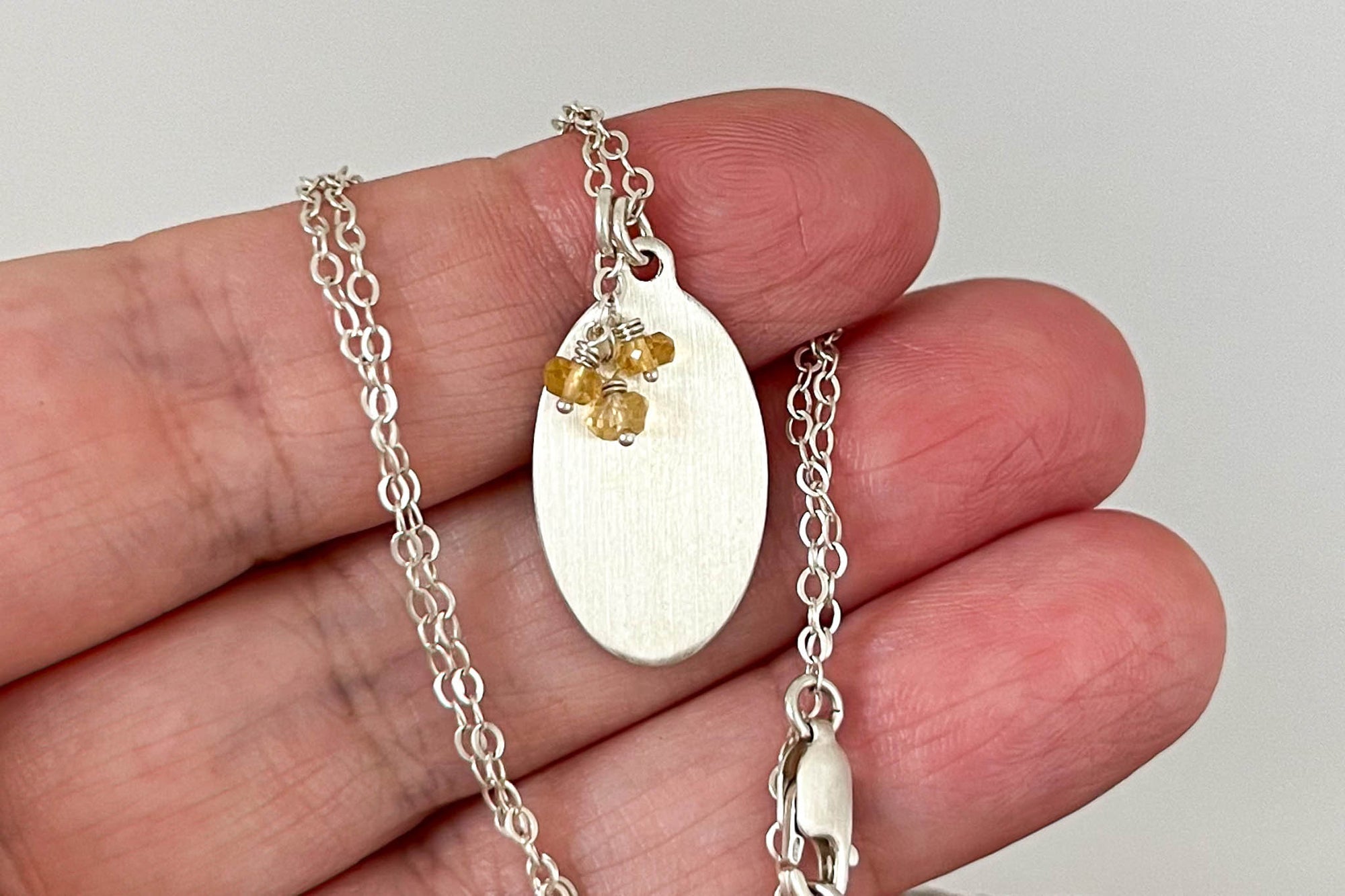 Chrysanthemum Necklace (November)